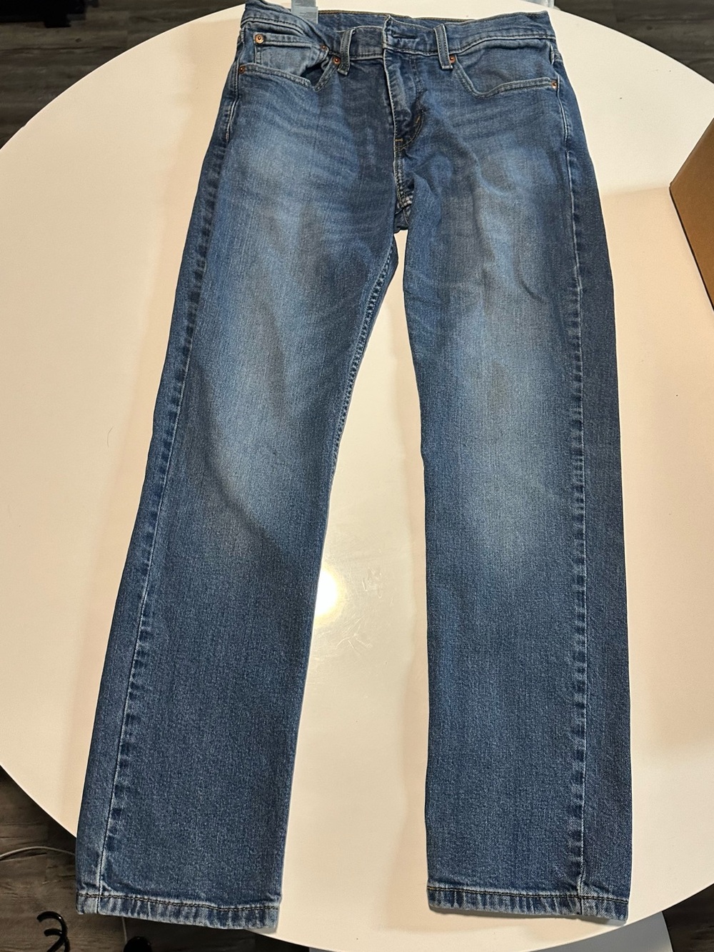 Levi's Straight Leg Medium Blue Denim Jeans